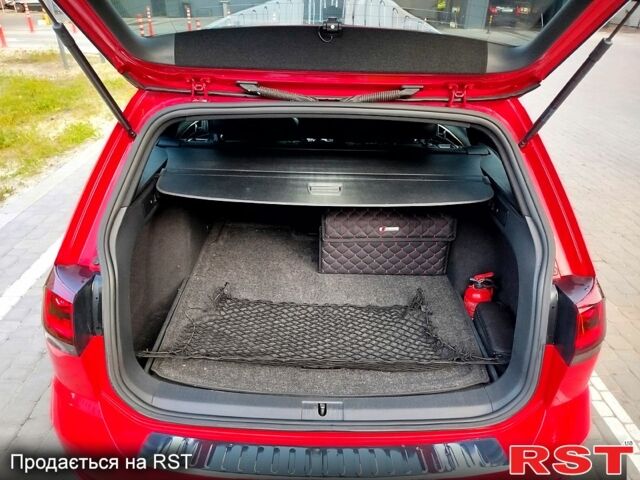 Червоний Фольксваген Гольф, об'ємом двигуна 2 л та пробігом 260 тис. км за 13500 $, фото 7 на Automoto.ua