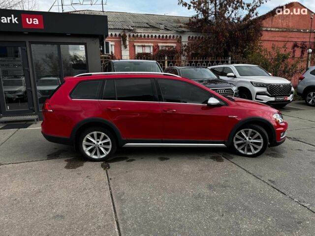 Красный Фольксваген Гольф, объемом двигателя 1.8 л и пробегом 133 тыс. км за 11980 $, фото 6 на Automoto.ua