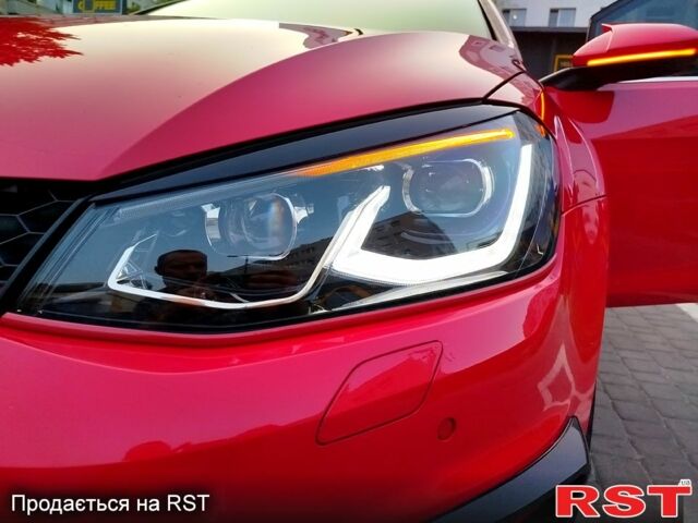 Червоний Фольксваген Гольф, об'ємом двигуна 2 л та пробігом 260 тис. км за 13500 $, фото 1 на Automoto.ua