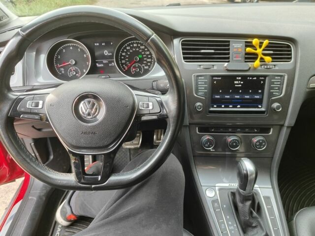 Червоний Фольксваген Гольф, об'ємом двигуна 1.8 л та пробігом 133 тис. км за 12100 $, фото 7 на Automoto.ua