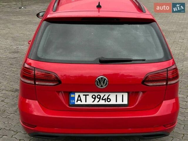 Красный Фольксваген Гольф, объемом двигателя 1.6 л и пробегом 233 тыс. км за 12700 $, фото 7 на Automoto.ua