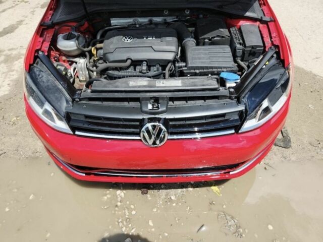 Красный Фольксваген Гольф, объемом двигателя 1.8 л и пробегом 180 тыс. км за 10300 $, фото 5 на Automoto.ua