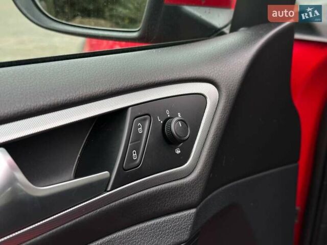 Красный Фольксваген Гольф, объемом двигателя 1.6 л и пробегом 233 тыс. км за 12700 $, фото 16 на Automoto.ua