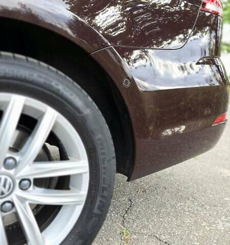 Красный Фольксваген Гольф, объемом двигателя 1.97 л и пробегом 248 тыс. км за 15900 $, фото 23 на Automoto.ua