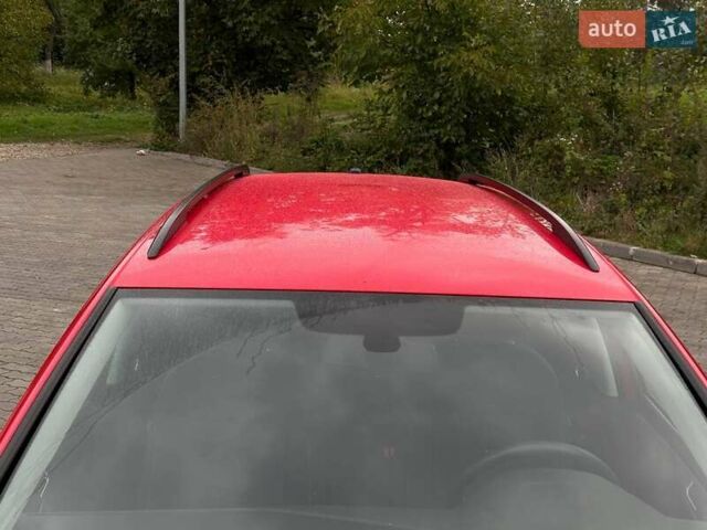 Красный Фольксваген Гольф, объемом двигателя 1.6 л и пробегом 233 тыс. км за 12700 $, фото 13 на Automoto.ua