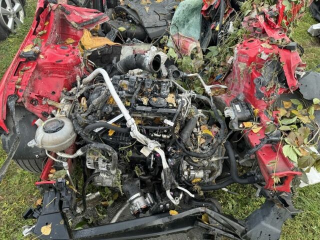 Красный Фольксваген Гольф, объемом двигателя 1.8 л и пробегом 90 тыс. км за 1700 $, фото 5 на Automoto.ua