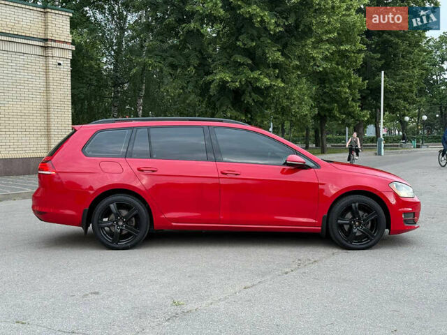Червоний Фольксваген Гольф, об'ємом двигуна 1.4 л та пробігом 376 тис. км за 10399 $, фото 3 на Automoto.ua