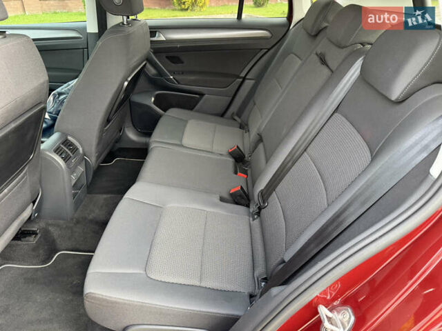 Красный Фольксваген Гольф, объемом двигателя 1.97 л и пробегом 105 тыс. км за 19800 $, фото 17 на Automoto.ua