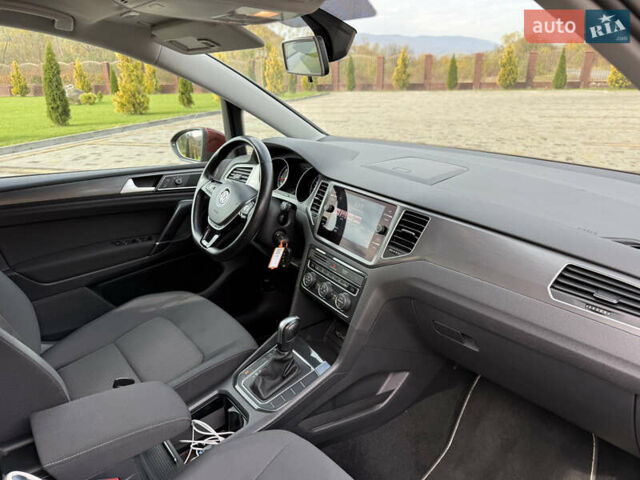 Красный Фольксваген Гольф, объемом двигателя 1.97 л и пробегом 105 тыс. км за 19800 $, фото 18 на Automoto.ua