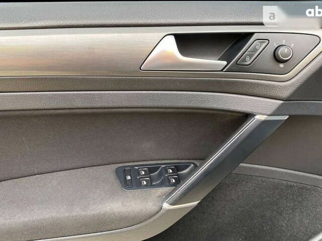 Фольксваген Гольф, объемом двигателя 1.6 л и пробегом 354 тыс. км за 12500 $, фото 8 на Automoto.ua