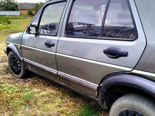 Фольксваген Гольф, объемом двигателя 1.8 л и пробегом 0 тыс. км за 1250 $, фото 1 на Automoto.ua