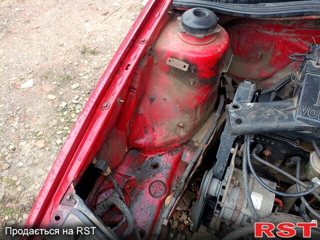 Фольксваген Гольф, объемом двигателя 16 л и пробегом 300 тыс. км за 1300 $, фото 4 на Automoto.ua