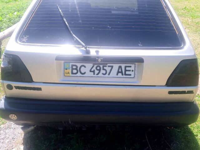 Фольксваген Гольф, объемом двигателя 1.6 л и пробегом 300 тыс. км за 600 $, фото 3 на Automoto.ua