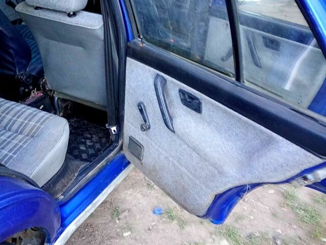 Фольксваген Гольф, объемом двигателя 1.6 л и пробегом 250 тыс. км за 850 $, фото 3 на Automoto.ua