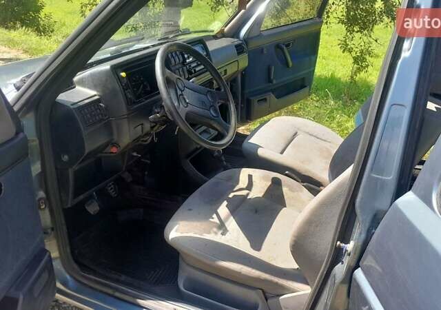 Фольксваген Гольф, об'ємом двигуна 1.3 л та пробігом 300 тис. км за 1200 $, фото 1 на Automoto.ua