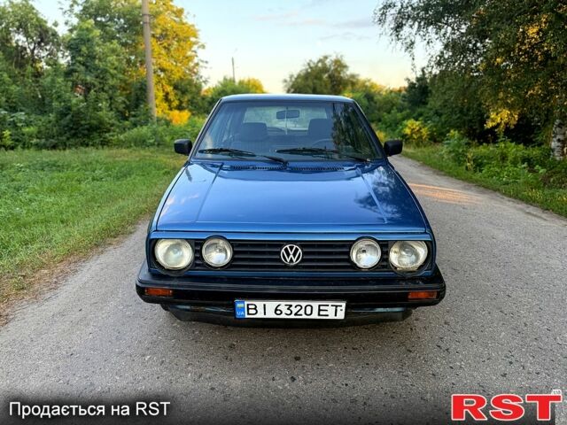 Фольксваген Гольф, объемом двигателя 1.3 л и пробегом 100 тыс. км за 1350 $, фото 1 на Automoto.ua