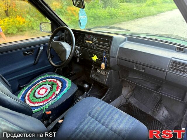 Фольксваген Гольф, объемом двигателя 1.3 л и пробегом 100 тыс. км за 1350 $, фото 6 на Automoto.ua