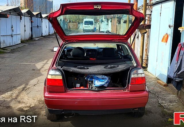 Фольксваген Гольф, объемом двигателя 1.8 л и пробегом 111 тыс. км за 800 $, фото 4 на Automoto.ua