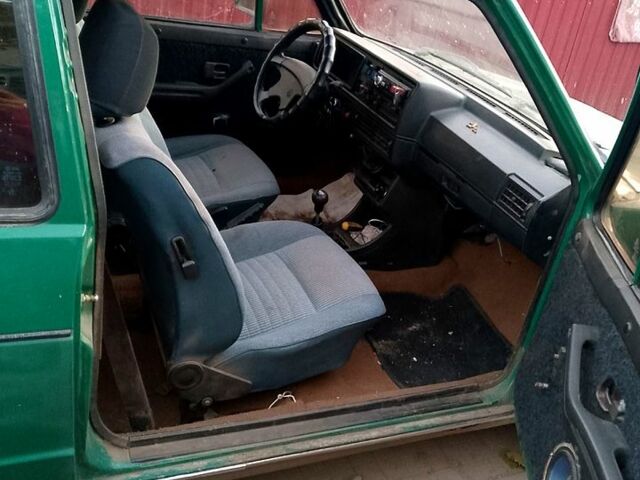 Фольксваген Гольф, объемом двигателя 1.3 л и пробегом 200 тыс. км за 650 $, фото 5 на Automoto.ua