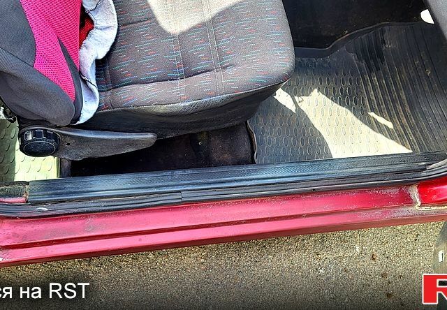 Фольксваген Гольф, объемом двигателя 1.8 л и пробегом 111 тыс. км за 800 $, фото 8 на Automoto.ua