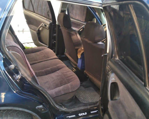 Фольксваген Гольф, объемом двигателя 1.6 л и пробегом 270 тыс. км за 2700 $, фото 5 на Automoto.ua