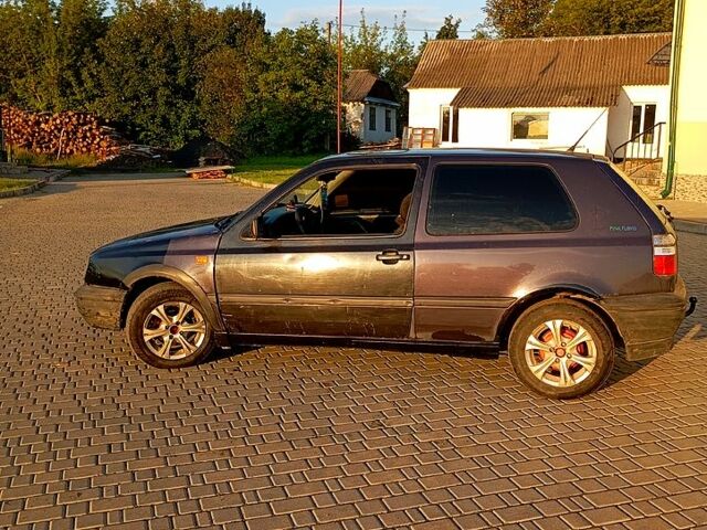 Фольксваген Гольф, об'ємом двигуна 1.9 л та пробігом 250 тис. км за 1600 $, фото 3 на Automoto.ua