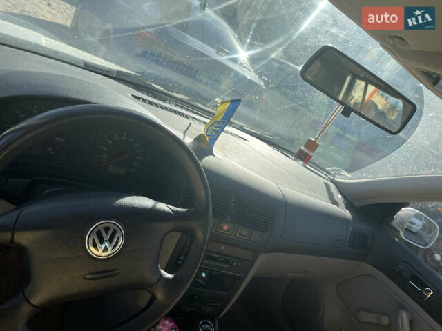 Фольксваген Гольф, объемом двигателя 1.39 л и пробегом 276 тыс. км за 3300 $, фото 6 на Automoto.ua