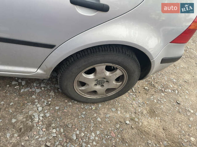 Фольксваген Гольф, объемом двигателя 1.39 л и пробегом 276 тыс. км за 3300 $, фото 12 на Automoto.ua