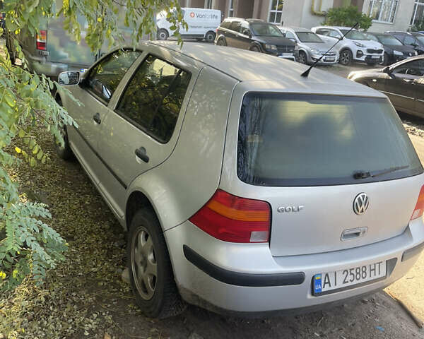 Фольксваген Гольф, объемом двигателя 1.39 л и пробегом 276 тыс. км за 3300 $, фото 4 на Automoto.ua