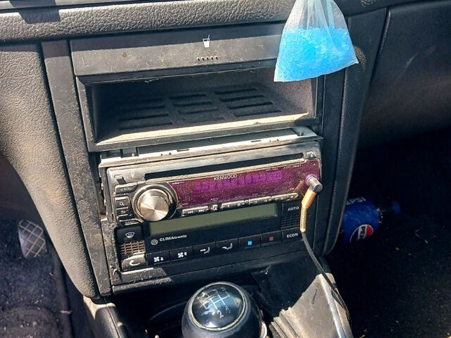 Фольксваген Гольф, объемом двигателя 1.6 л и пробегом 0 тыс. км за 3100 $, фото 2 на Automoto.ua