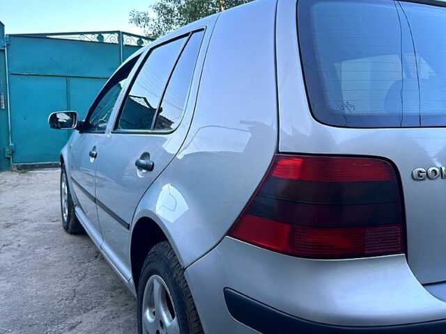 Фольксваген Гольф, об'ємом двигуна 1.4 л та пробігом 270 тис. км за 3000 $, фото 1 на Automoto.ua