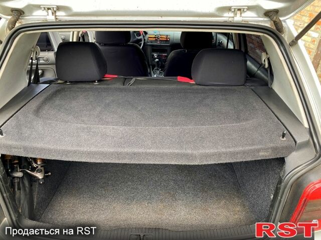 Фольксваген Гольф, объемом двигателя 1.4 л и пробегом 242 тыс. км за 5000 $, фото 6 на Automoto.ua