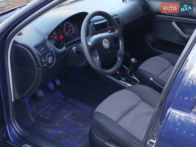 Фольксваген Гольф, объемом двигателя 1.6 л и пробегом 307 тыс. км за 3999 $, фото 15 на Automoto.ua