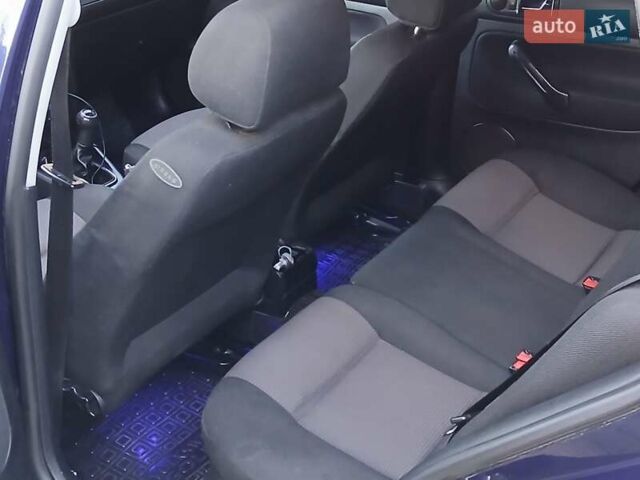 Фольксваген Гольф, объемом двигателя 1.6 л и пробегом 307 тыс. км за 3999 $, фото 10 на Automoto.ua