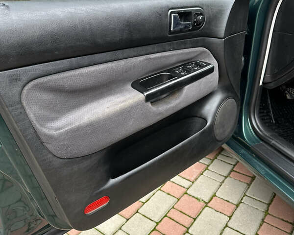 Фольксваген Гольф, объемом двигателя 1.4 л и пробегом 275 тыс. км за 4199 $, фото 16 на Automoto.ua