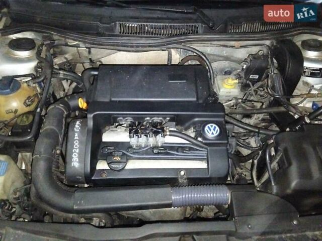 Фольксваген Гольф, объемом двигателя 1.6 л и пробегом 334 тыс. км за 4200 $, фото 14 на Automoto.ua