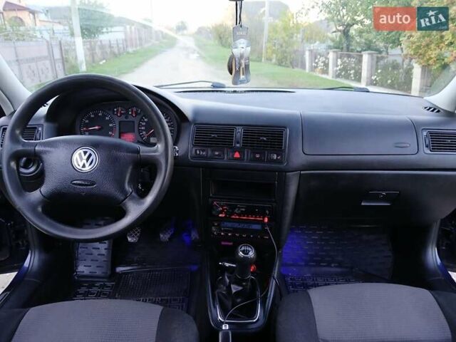 Фольксваген Гольф, объемом двигателя 1.6 л и пробегом 307 тыс. км за 3999 $, фото 14 на Automoto.ua