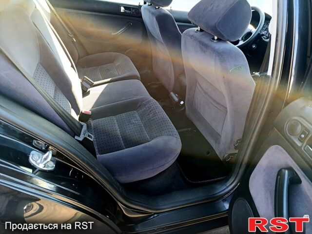 Фольксваген Гольф, объемом двигателя 1.6 л и пробегом 267 тыс. км за 5499 $, фото 5 на Automoto.ua