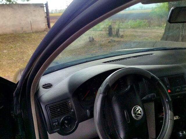 Фольксваген Гольф, об'ємом двигуна 1.6 л та пробігом 375 тис. км за 2150 $, фото 2 на Automoto.ua