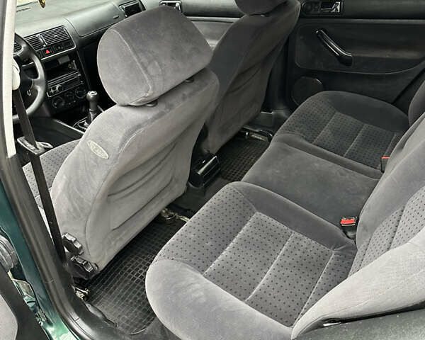 Фольксваген Гольф, объемом двигателя 1.4 л и пробегом 275 тыс. км за 4199 $, фото 11 на Automoto.ua