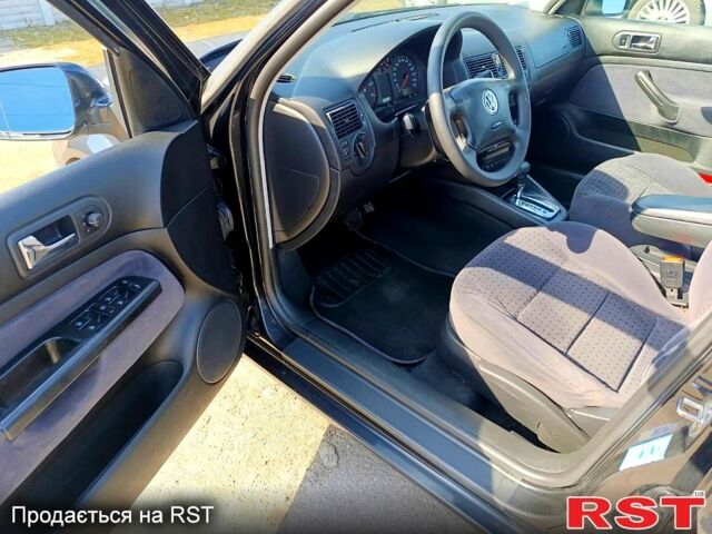 Фольксваген Гольф, объемом двигателя 1.6 л и пробегом 267 тыс. км за 5499 $, фото 4 на Automoto.ua