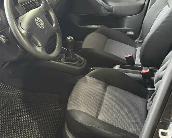 Фольксваген Гольф, объемом двигателя 1.39 л и пробегом 200 тыс. км за 4700 $, фото 8 на Automoto.ua