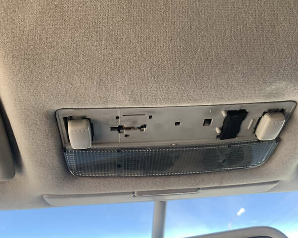 Фольксваген Гольф, объемом двигателя 1.6 л и пробегом 272 тыс. км за 3300 $, фото 10 на Automoto.ua