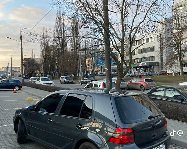 Фольксваген Гольф, объемом двигателя 1.39 л и пробегом 281 тыс. км за 3500 $, фото 2 на Automoto.ua