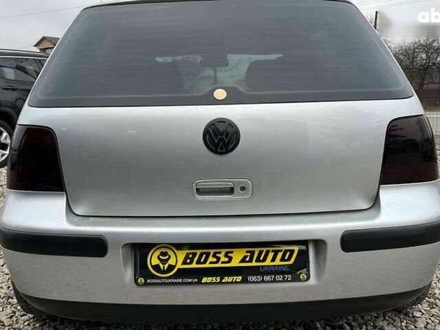 Фольксваген Гольф, объемом двигателя 1.6 л и пробегом 203 тыс. км за 5700 $, фото 6 на Automoto.ua