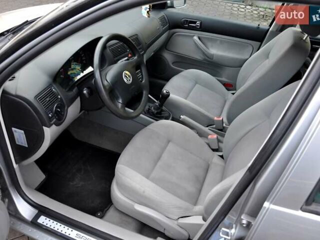 Фольксваген Гольф, объемом двигателя 1.39 л и пробегом 189 тыс. км за 4700 $, фото 16 на Automoto.ua