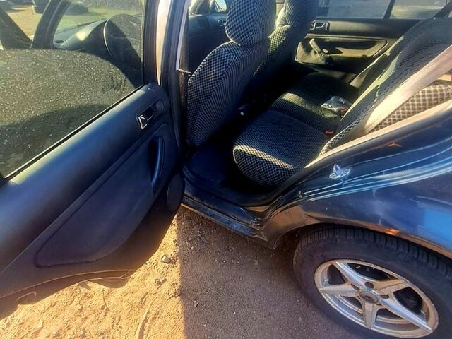 Фольксваген Гольф, объемом двигателя 1.4 л и пробегом 154 тыс. км за 4300 $, фото 10 на Automoto.ua