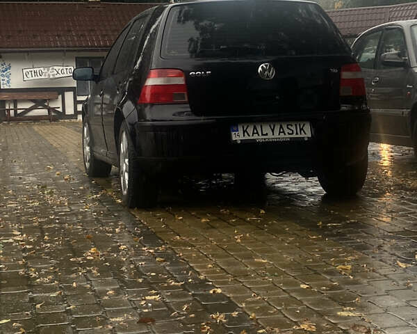 Фольксваген Гольф, объемом двигателя 1.6 л и пробегом 285 тыс. км за 3800 $, фото 2 на Automoto.ua