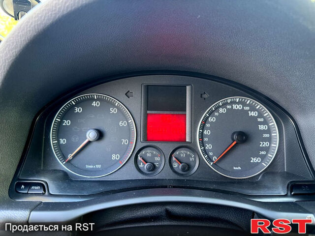 Фольксваген Гольф, объемом двигателя 1.6 л и пробегом 263 тыс. км за 5200 $, фото 5 на Automoto.ua