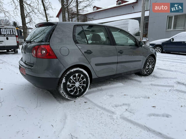 Фольксваген Гольф, объемом двигателя 1.6 л и пробегом 214 тыс. км за 4300 $, фото 3 на Automoto.ua